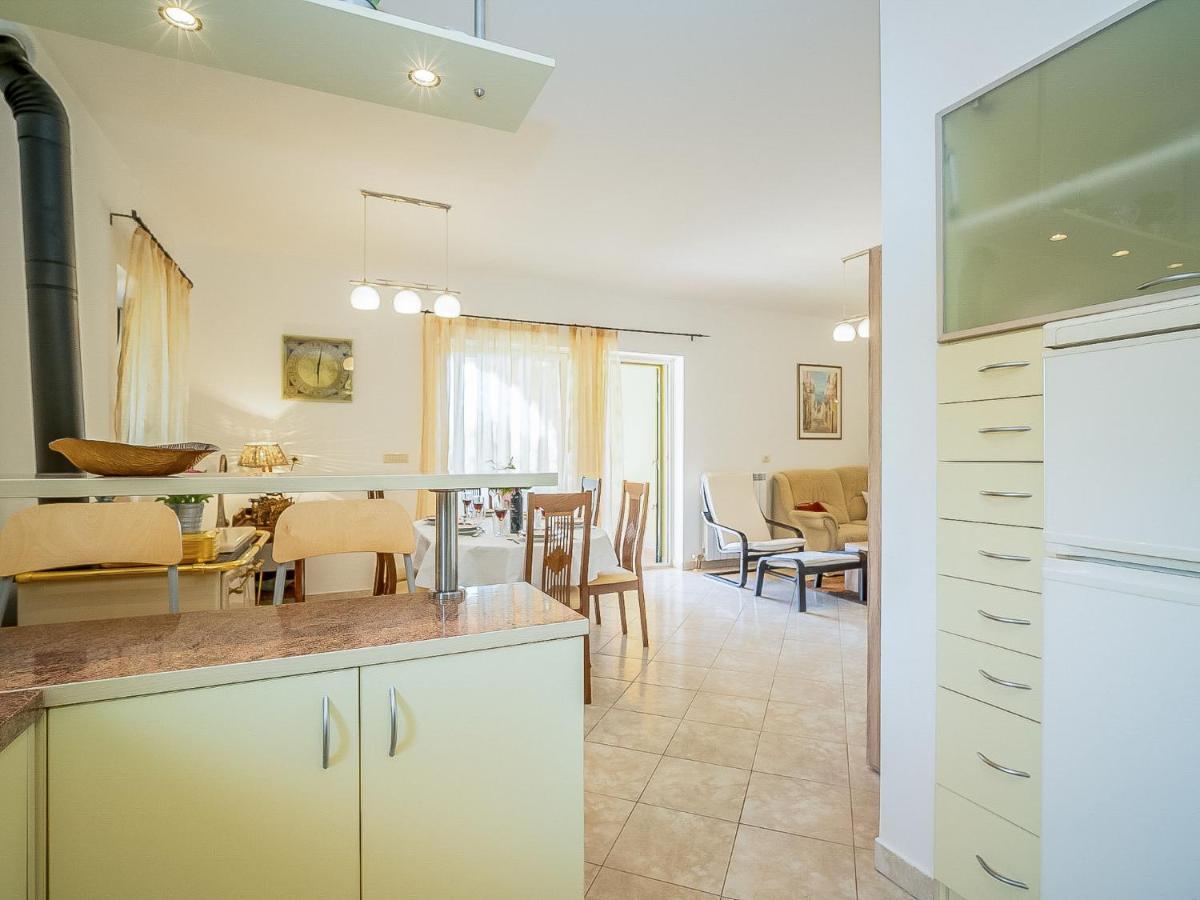 Holiday Home Mila By Interhome Kras Bagian luar foto